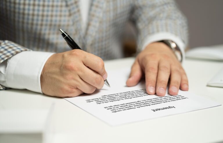 Zmiana warunków umowy o świadczenie usług telekomunikacyjnych